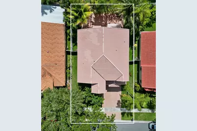 1021 NW 185th Ter, Pembroke Pines, FL 33029 - Photo 35