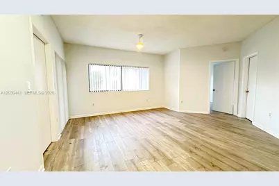 2445 SW 18th Ter #107, Fort Lauderdale, FL 33315 - Photo 5