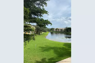 300 N Crestwood Ct N #310, Royal Palm Beach, FL 33411 - Photo 19