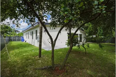 131 Miami Gardens Rd, West Park, FL 33023 - Photo 29