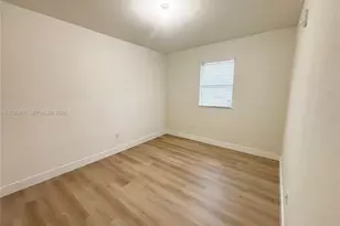 10620 NW 88th St, Doral, FL 33178 - Photo 11