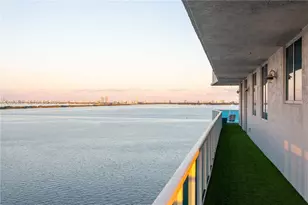 700 NE 25th St, Miami, FL 33137 - Photo 3