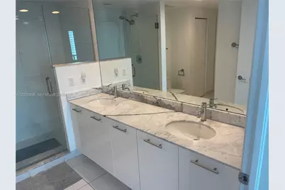 500 Brickell Ave #3105, Miami, FL 33131 - Photo 25