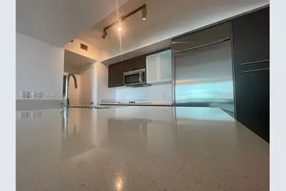 500 Brickell Ave #3105, Miami, FL 33131 - Photo 3