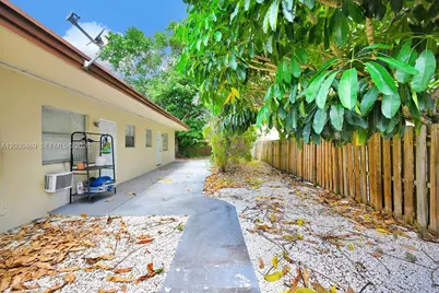 [Address not provided], North Miami Beach, FL 33162 - Photo 11