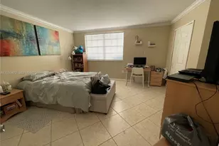 9711 Fontainebleau Blvd, Miami, FL 33172 - Photo 15