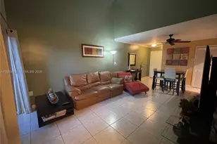 9711 Fontainebleau Blvd, Miami, FL 33172 - Photo 5