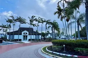 9711 Fontainebleau Blvd, Miami, FL 33172 - Photo 43