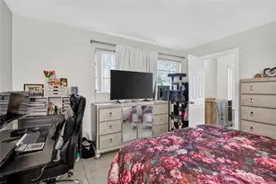 18240 NE 8th Ave, North Miami Beach, FL 33162 - Photo 23