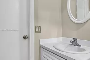 18240 NE 8th Ave, North Miami Beach, FL 33162 - Photo 21