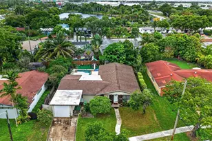 18240 NE 8th Ave, North Miami Beach, FL 33162 - Photo 57