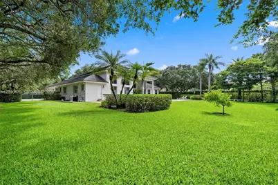 6020 W Suburban Dr, Pinecrest, FL 33156 - Photo 25