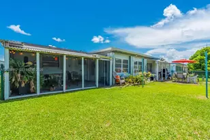 4923 NW 55th Ct, Tamarac, FL 33319 - Photo 3