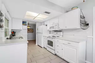 4923 NW 55th Ct, Tamarac, FL 33319 - Photo 13