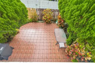 812 NE 26th Ave, Hallandale Beach, FL 33009 - Photo 13