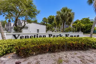 812 NE 26th Ave, Hallandale Beach, FL 33009 - Photo 23