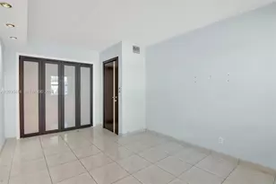 812 NE 26th Ave, Hallandale Beach, FL 33009 - Photo 17