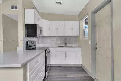 7220 Arthur St, Hollywood, FL 33024 - Photo 7