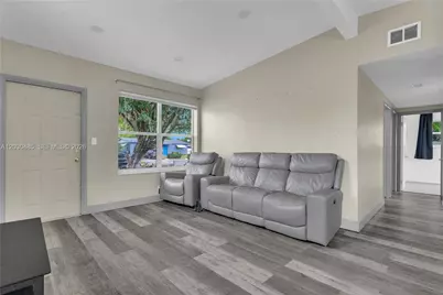 7220 Arthur St, Hollywood, FL 33024 - Photo 13