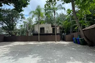 2107 Secoffee St, Miami, FL 33133 - Photo 7