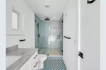 1905 Alamanda Dr, North Miami, FL 33181 - Photo 17