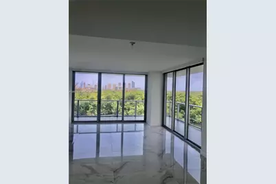 16385 Biscayne Blvd #621, North Miami Beach, FL 33160 - Photo 1