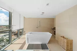 900 Biscayne Blvd, Miami, FL 33132 - Photo 43
