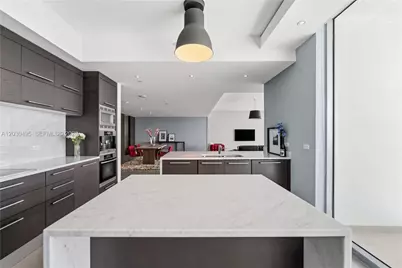 900 Biscayne Blvd #PH6205, Miami, FL 33132 - Photo 9
