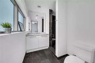 900 Biscayne Blvd, Miami, FL 33132 - Photo 29