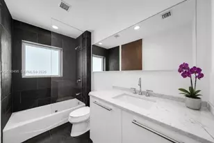 900 Biscayne Blvd, Miami, FL 33132 - Photo 35