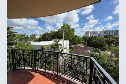 101 Sidonia Ave #402, Coral Gables, FL 33134 - Photo 5