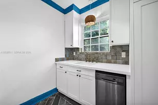 1605 Michigan Ave, Miami Beach, FL 33139 - Photo 9