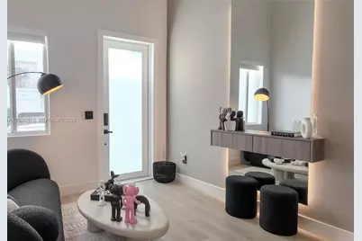 7221 NW 103rd Path, Doral, FL 33178 - Photo 3