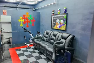 7221 NW 103rd Path, Doral, FL 33178 - Photo 9