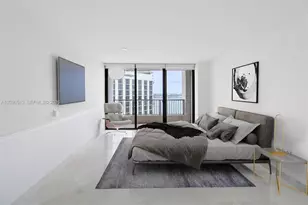 555 NE 15th St, Miami, FL 33132 - Photo 15
