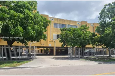 1555 W 44th Pl #225D, Hialeah, FL 33012 - Photo 1