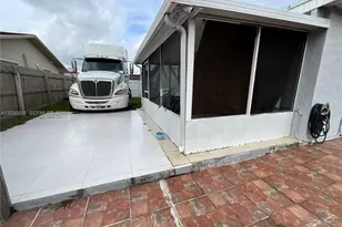 1905 SW 100th Ave, Miramar, FL 33025 - Photo 17