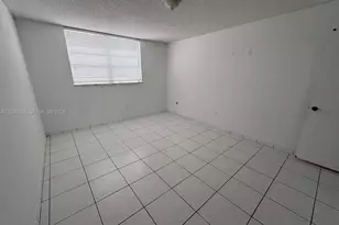 14185 SW 87th St, Miami, FL 33183 - Photo 9