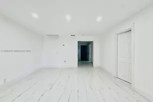 2500 NW 91st St, Miami, FL 33147 - Photo 11