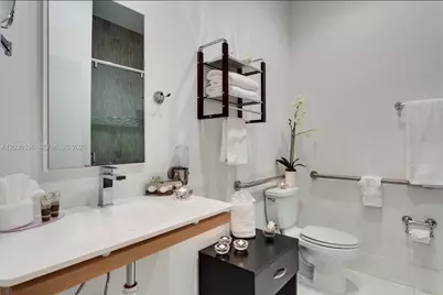 711 Lenox Ave, Miami Beach, FL 33139 - Photo 15