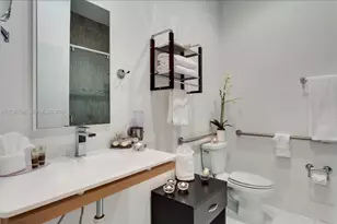 711 Lenox Ave., Miami Beach, FL 33139 - Photo 15
