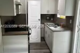 1820 NW 127th St, Miami, FL 33167 - Photo 3