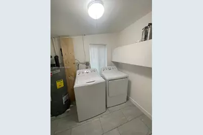 5920 NE 1st Ter, Oakland Park, FL 33334 - Photo 17