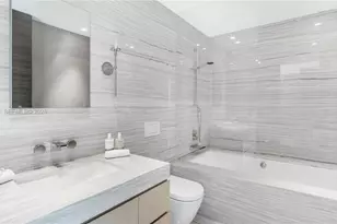 19575 Collins Ave, Sunny Isles Beach, FL 33160 - Photo 23
