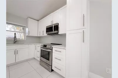 16571 SW 145th Ave, Miami, FL 33177 - Photo 11