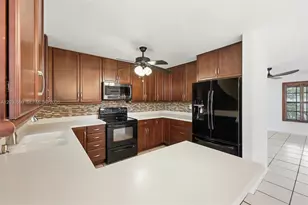 107 Starling Ave, Royal Palm Beach, FL 33411 - Photo 9