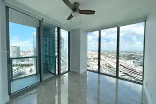 888 Biscayne Blvd, Miami, FL 33132 - Photo 21