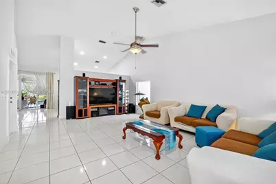 12436 SW 1st St, Coral Springs, FL 33071 - Photo 7