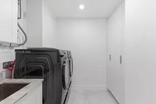 291 E Shore Dr E, Miami, FL 33133 - Photo 17
