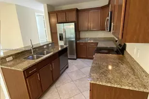 5236 SW 77th Way, Davie, FL 33328 - Photo 9